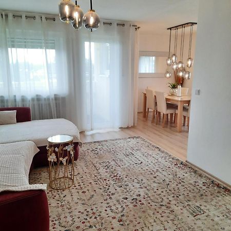 Moderne 3Zimmer Wohnung, in Königsbrunn Exterior foto