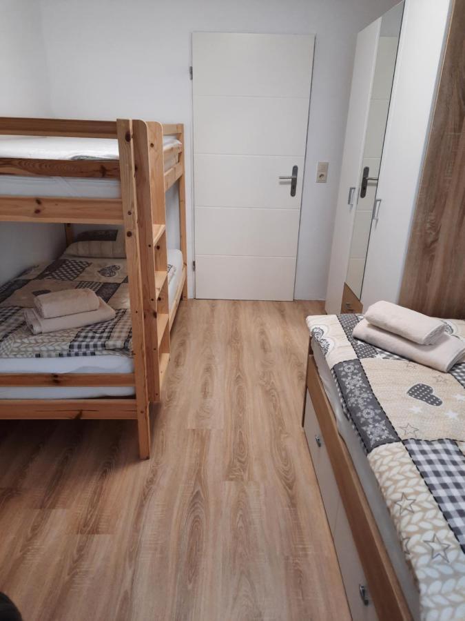 Moderne 3Zimmer Wohnung, in Königsbrunn Exterior foto