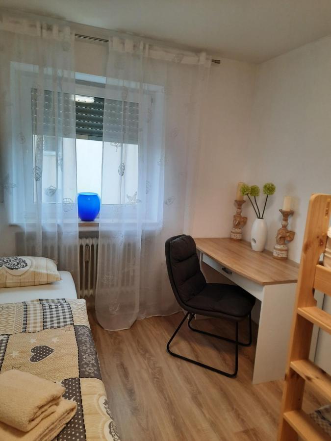 Moderne 3Zimmer Wohnung, in Königsbrunn Exterior foto