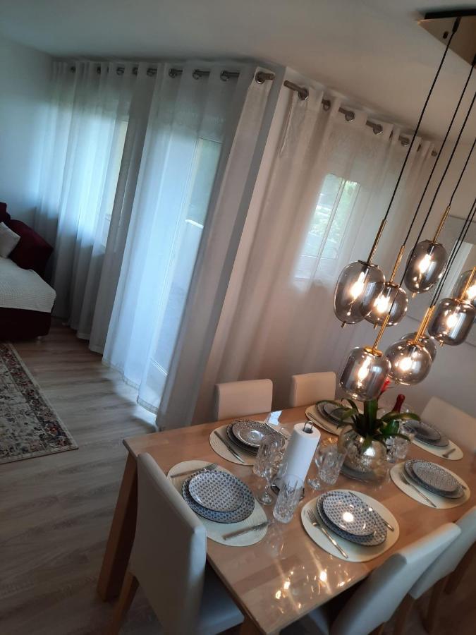 Moderne 3Zimmer Wohnung, in Königsbrunn Exterior foto